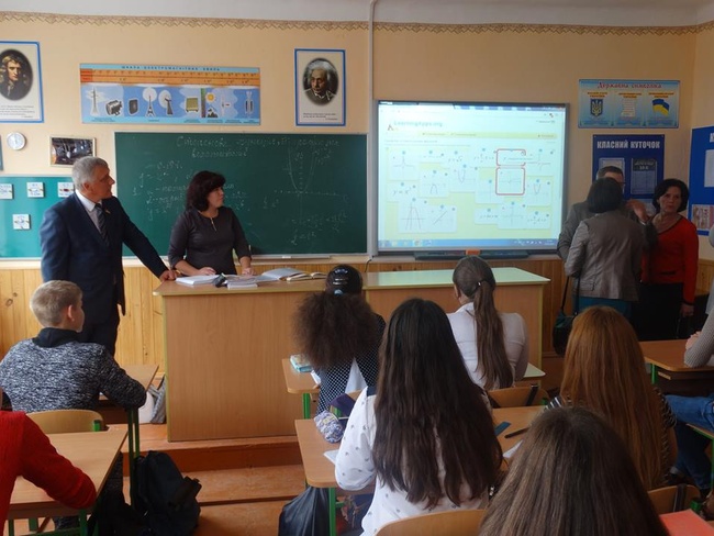 Киевская фирма выиграла 10 тендеров на поставку оборудования для школ в Одесской области