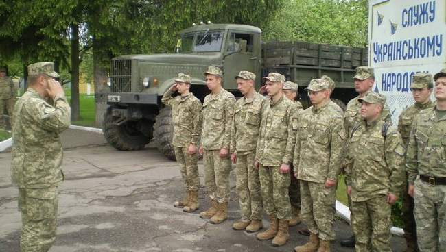 Восемь нарепов-одесситов согласились с уголовной ответственностью за надругательство над солдатскими могилами