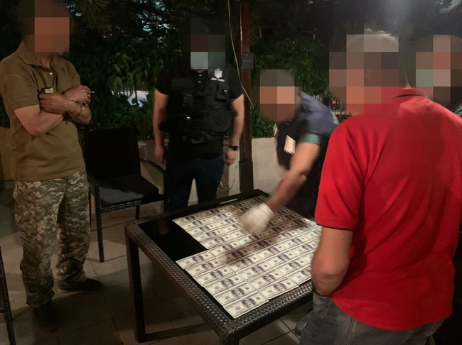 Одеського військового підозрюють у вимаганні хабаря в поліцейського за посаду в ДБР