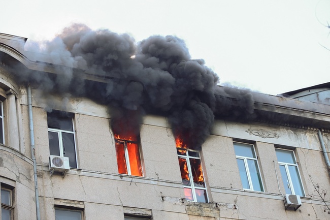 Полиция будет расследовать нарушение правил пожарной безопасности, которые могли стать причиной пожара на Троицкой