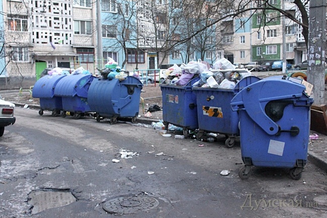 В Одессе специальная группа разработает модель обращения с мусором