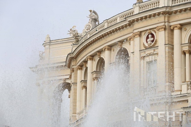 Цього року лише один: в Одесі запустили перший фонтан
