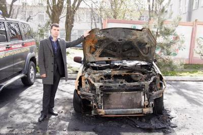 В партии «Видродження» считают поджог машины черноморского депутата результатом его борьбы с коррупцией
