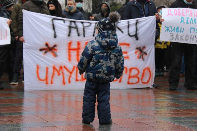 Сесія міськради: покришки, мітинги, нардепи