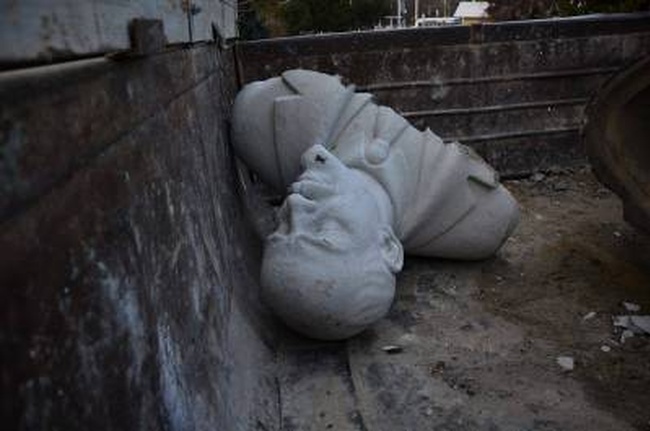 В Измаиле демонтировали второй памятник Ленину