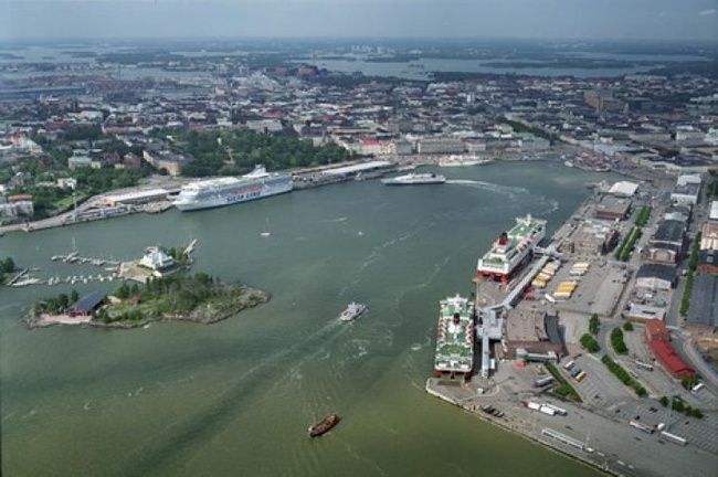 СБУ подозревает чиновников порта «Южный» в финансовых махинациях