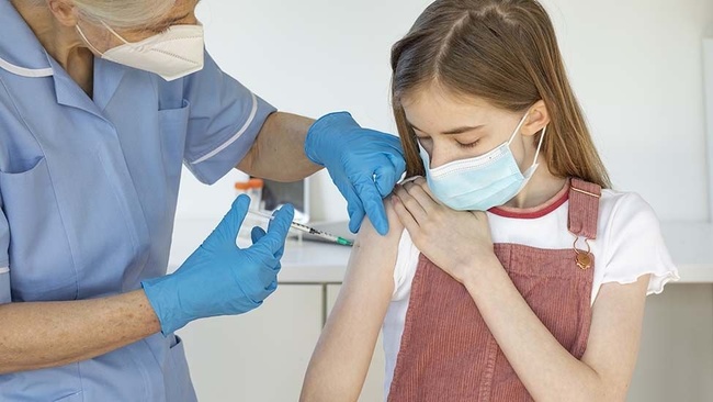 В Україні двома дозами вакцини від COVID-19 щеплено 70 тисяч дітей