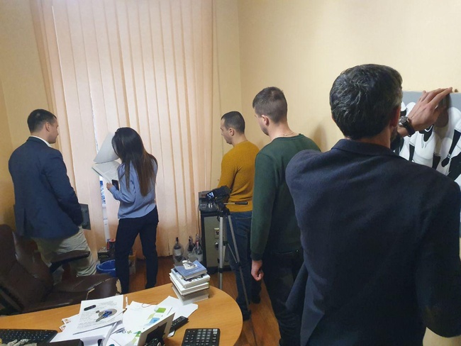НАБУ обыскивает телеканал руководителя Одесской облячейки партии экс-президента