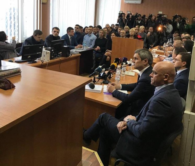 Суд перенес рассмотрение дела Труханова на 22 декабря