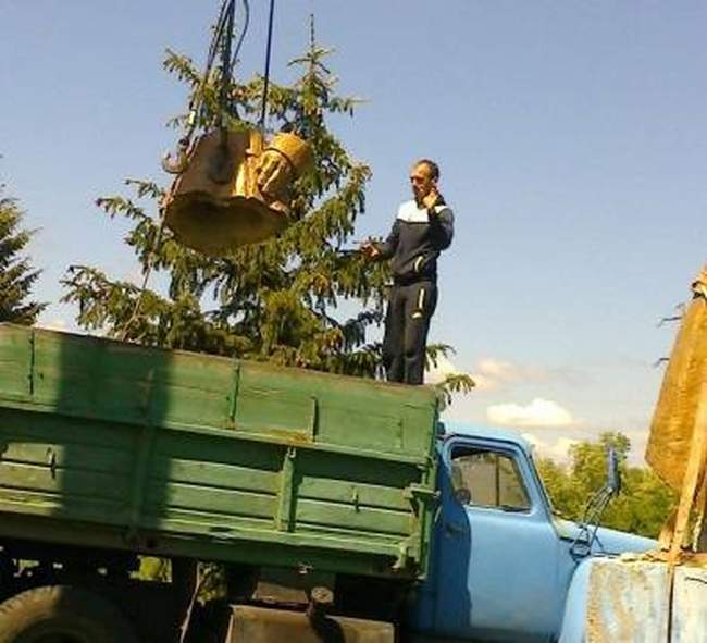 В Любашевском районе снесли последний советский памятник