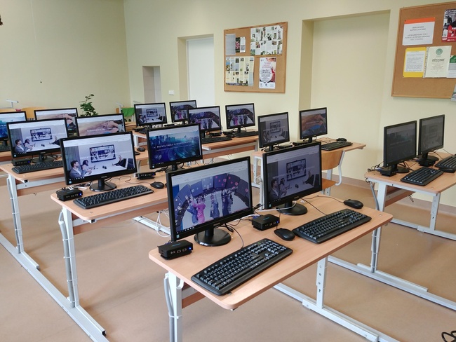 Для таировской школы купят компьютеров на три миллиона