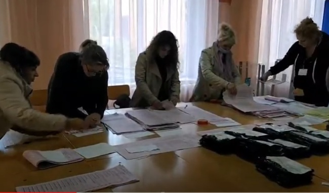 Підрахунок голосів на Одещині: процедурні порушення та заповнення протоколів олівцем