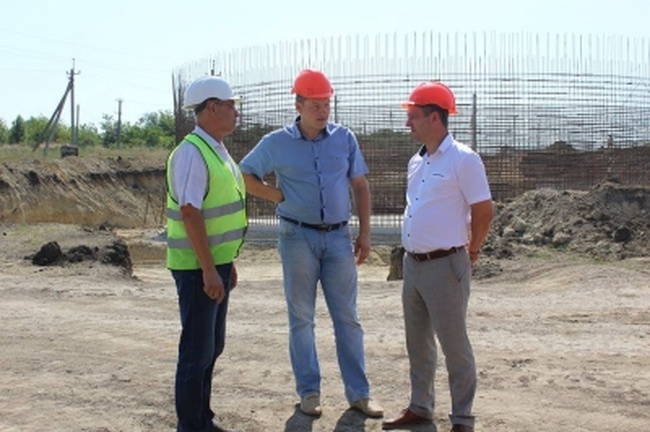 Фирма с уставным капиталом в тысячу гривень строит в Окнах комплекс по переработке отходов в биогаз
