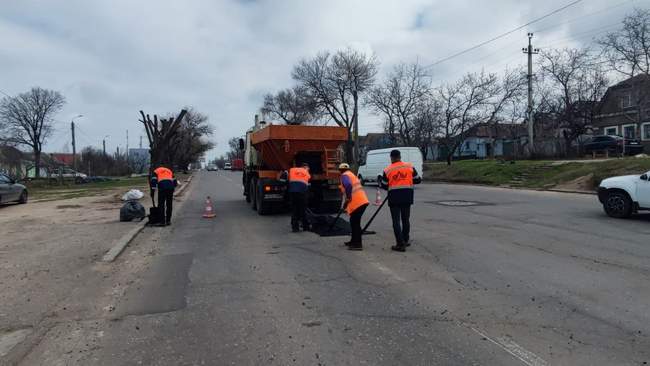 Ремонт дороги в Миколаєві Фото: 0512.com.ua