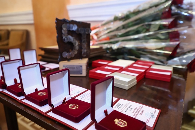 Мер Одеси нагородив учасників ліквідації наслідків аварії Delfi
