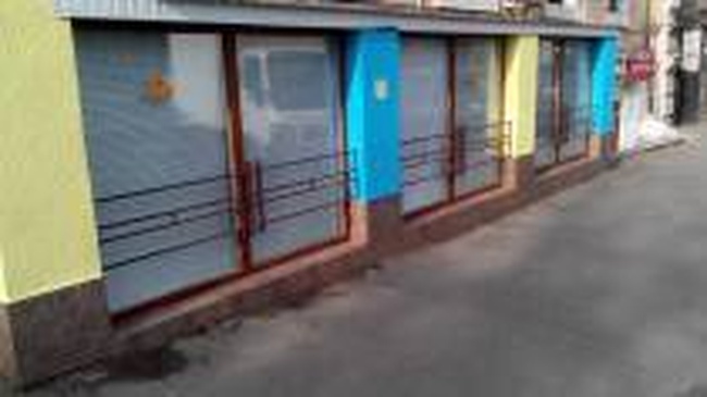 Фасад волонтерского центра в центре Одессы покрасили в национальные цвета