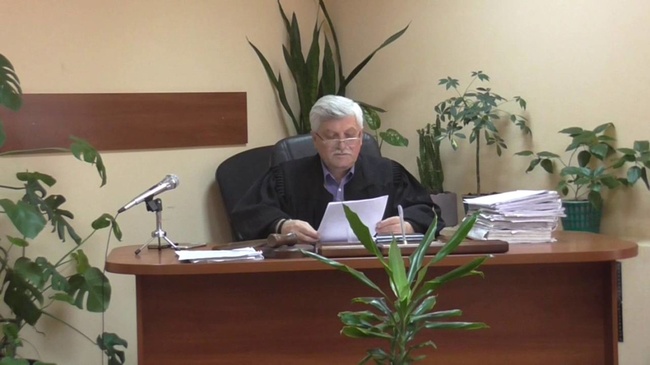 Суд отказался удовлетворять ходатайство подозреваемого во взяточничестве «служителя Фемиды» из Одессы