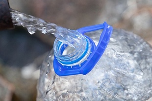 У Миколаєві працюють 80 точок безплатної видачі питної води