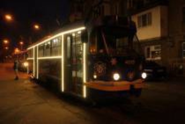 В Одессе появились новогодние трамваи и троллейбусы