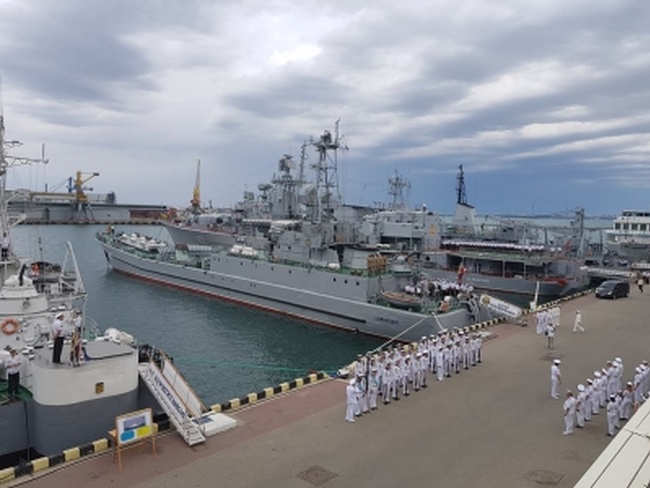 В Одессе празднуют 25-летие Военно-Морских Сил Украины