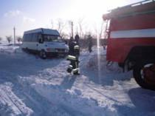 Люди и техника в Одесской области все еще попадают в снежные заносы 