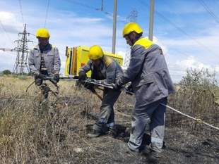 Без світла та води: під час обстрілу Херсонщини росіяни пошкодили електромережу