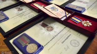 Families of fallen heroes receive state awards in Mykolaiv region