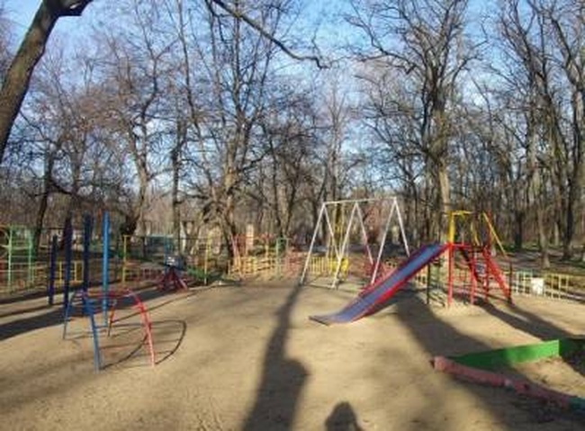 На счетах одесского УКСа «зависли» затраты на строительство детских площадок