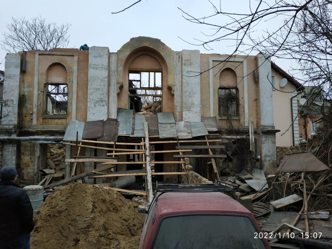 В Одесі почали незаконно руйнувати колишню синагогу