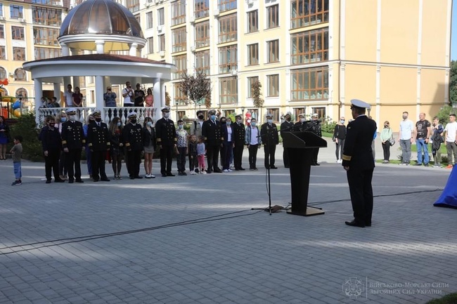 В Одесі отримали квартири 25 родин військових моряків