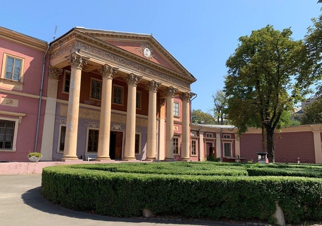 Одеській обласній раді знадобилося дві спроби, щоб передати художній музей державі