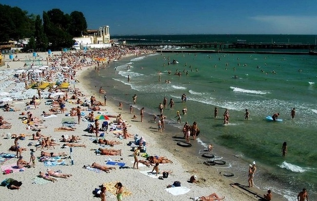Деякі пляжі Одеси отримали паспорти без підпису голови спеціальної комісії