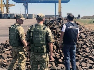 В Одесской области обыскали территорию порта из-за хищений