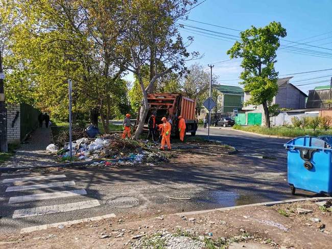 Одеські комунальники встановили відеокамери в місцях стихійних сміттєзвалищ