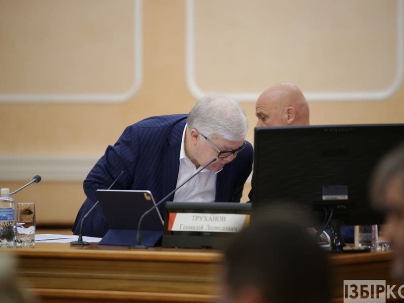 Кисень розбрату,  "регламентна" хвороба і дискусія про Ройтбурда:  чим займалися на X сесії Одеської міської ради VІIІ скликання