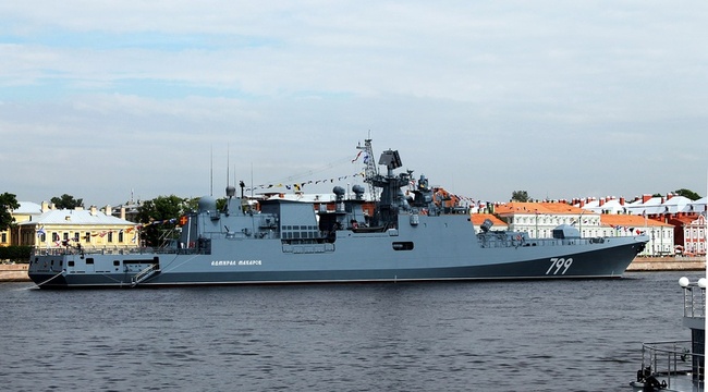 Одещині продовжує погрожувати російський фрегат