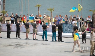 В Одесі за участі культурного десанту відбулася акція на підтримку полонених захисників Маріуполя