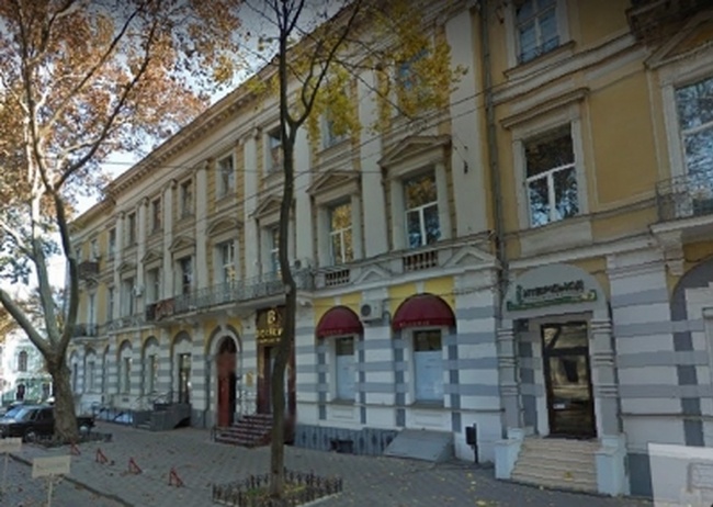 За реставрацию фасада здания на углу Дерибасовской и Пушкинской предлагают 5 миллионов гривень