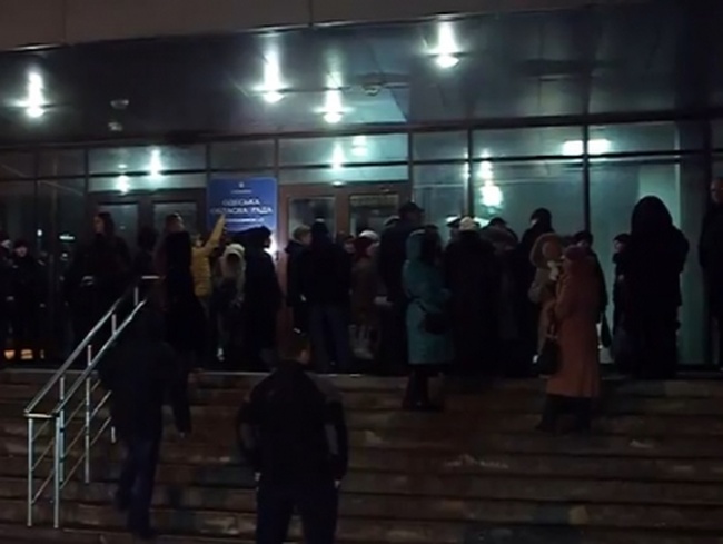 Депутаты Затокского поссовета все-таки провели сессию в Одессе