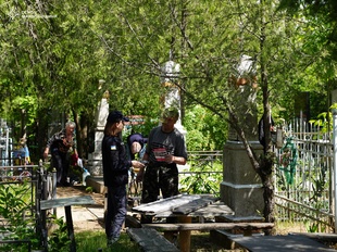 На Миколаївщині попередили про небезпеку на кладовищах