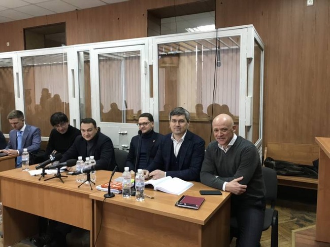 Прокуратура снова просит перенести заседание по делу «Краяна»: судьи пожалуются Луценко