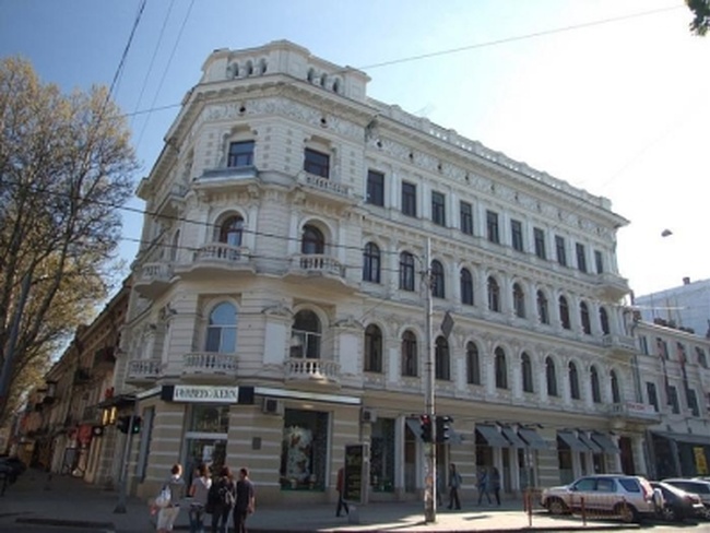 Мэр Одессы отдает историческое здание на Греческой в аренду частной фирме