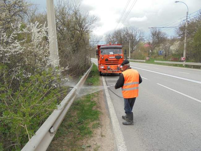 За утримування доріг у п'яти районах Одеської області впродовж двох років заплатять більше ніж 160 мільйонів