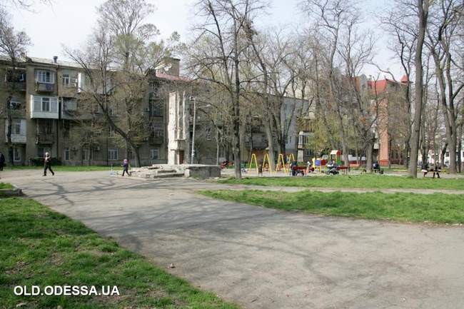 За инвентаризацию бывшего сквера имени Томаса заплатят более полутора миллионов гривень