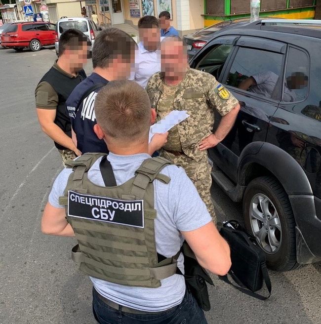 СБУ задержала еще одного военкома в Одесской области по подозрению в торговле «белым билетом»