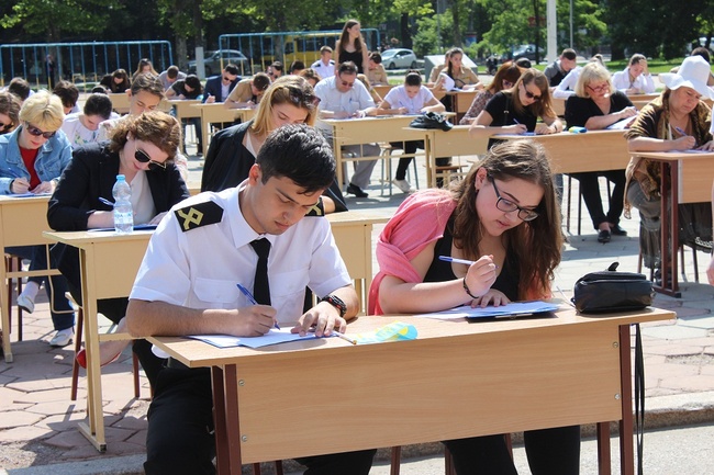 В Одессе чиновники прошли тестирование по английскому языку