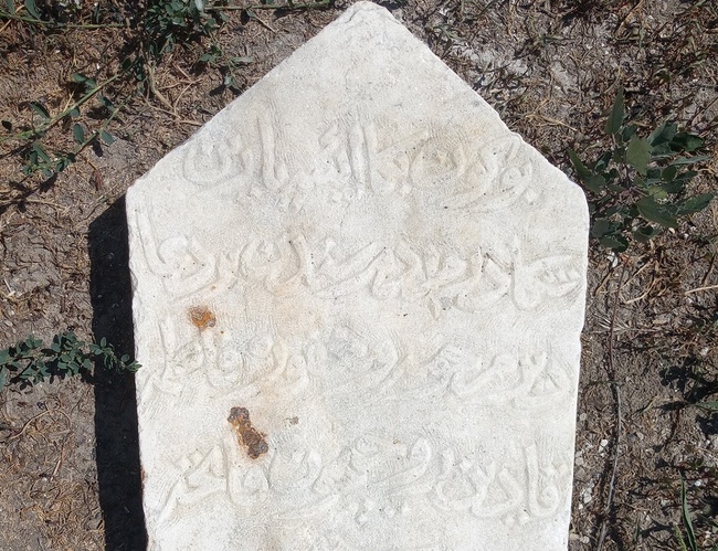 В Дунаї біля Ізмаїла знайшли надгробні плити часів Османської імперії