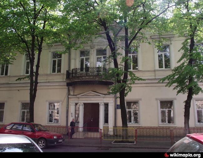 Право ремонтировать школу в центре Одессы выиграла ранее «забракованная» компания