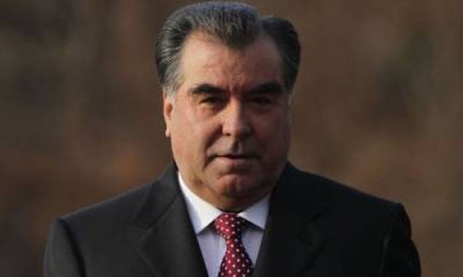 Референдум в Таджикистане дал возможность президенту Рахмону править пожизненно