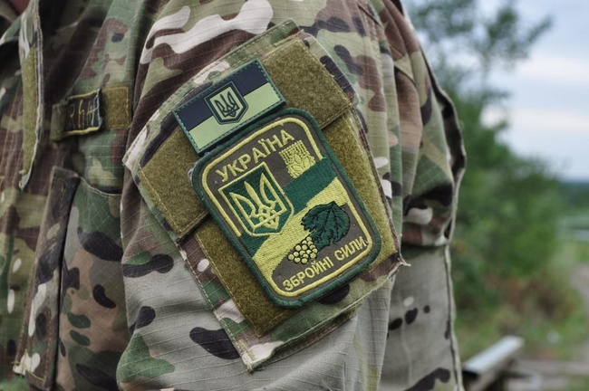 Зеленський доручив скасувати призов в армію з 2024 року